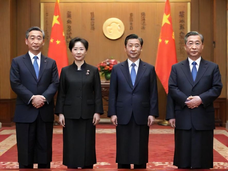 佛山高端桑拿会所的豪华内部,设计现代简约,光线通透,营造出极致的放松氛围。